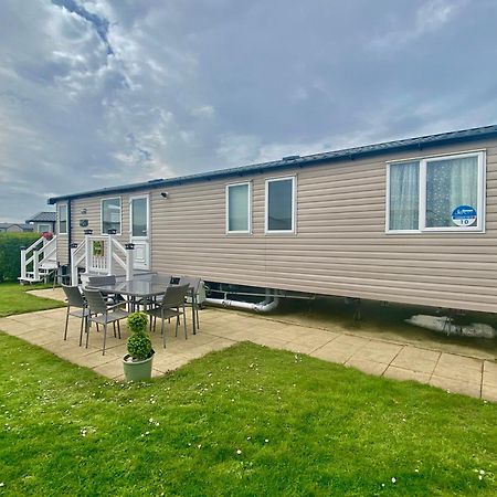 Caravan Church Farm Holiday Village 帕格汉姆 外观 照片