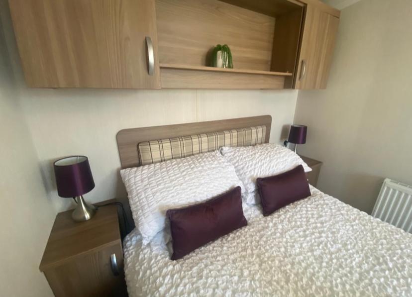 Caravan Church Farm Holiday Village 帕格汉姆 外观 照片